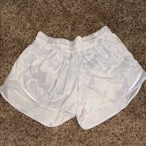 Lululemon Fast and free Shorts Lightweight Performance size 4